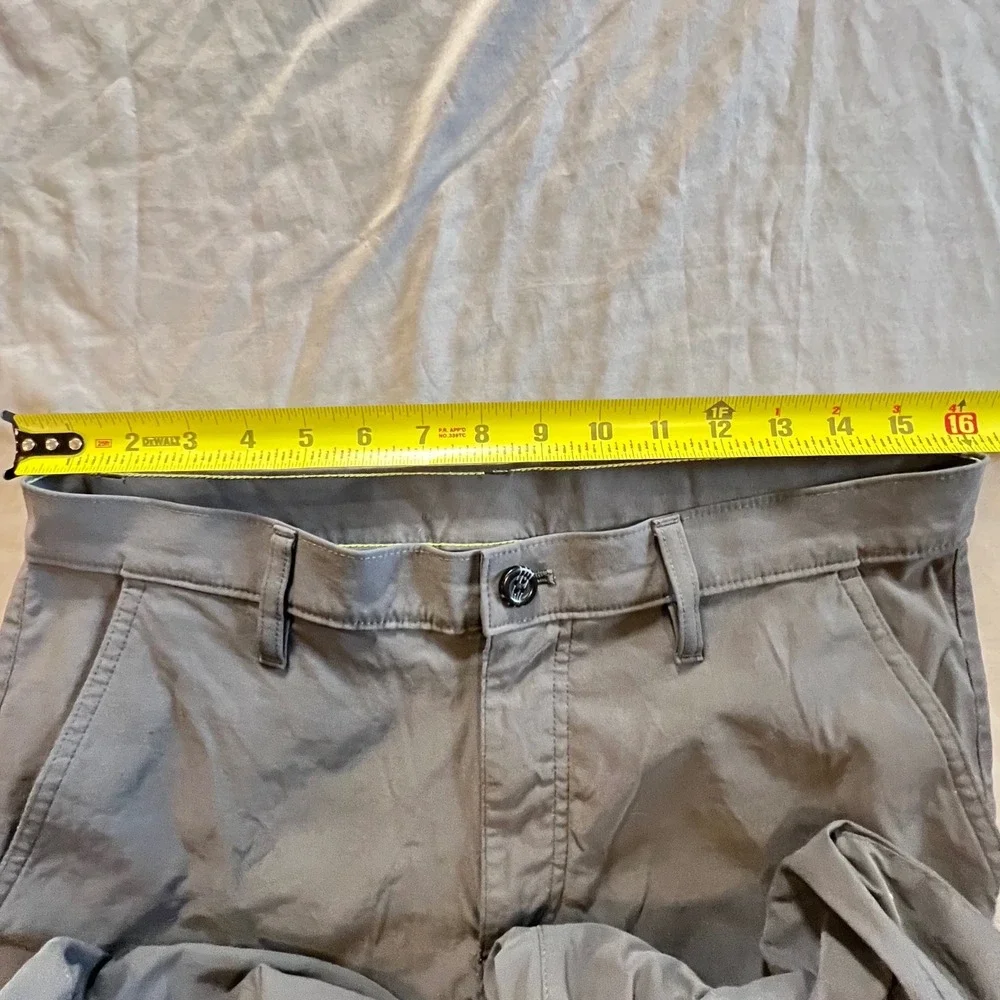 Eddie Bauer Men Khaki Chinos Straight Leg Pants Size 32x32 Casual‎ Outdoor
